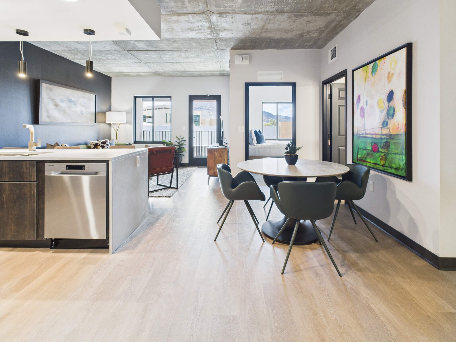 cam05396g0 pr0019 still002