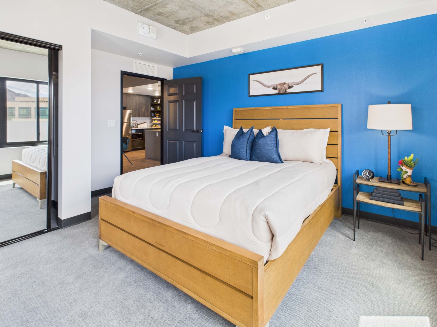 cam05396g0 pr0019 still012