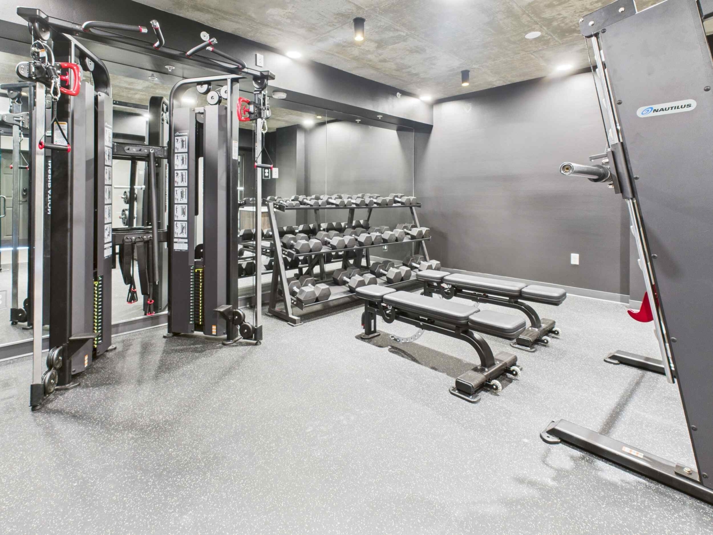 cam05396g0 pr0021 still005