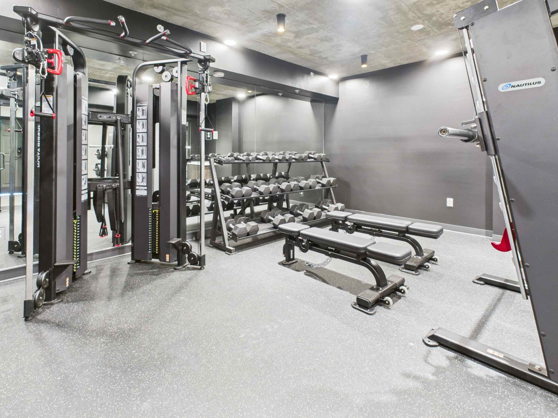 cam05396g0 pr0021 still005