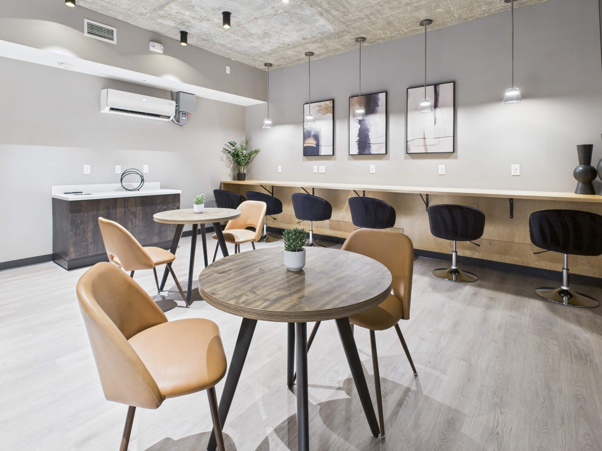 cam05396g0 pr0023 still002