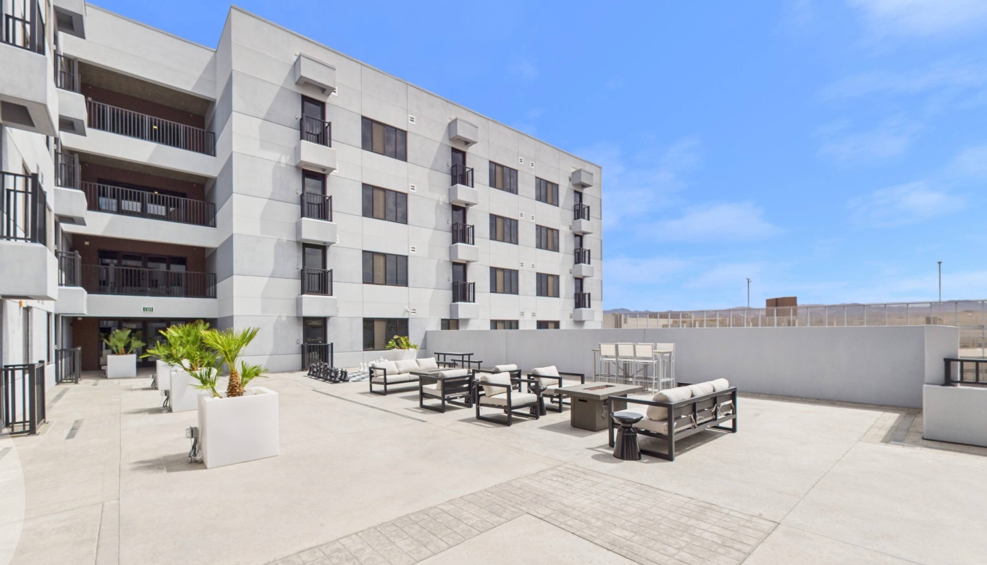 watermark 4th floor terrance